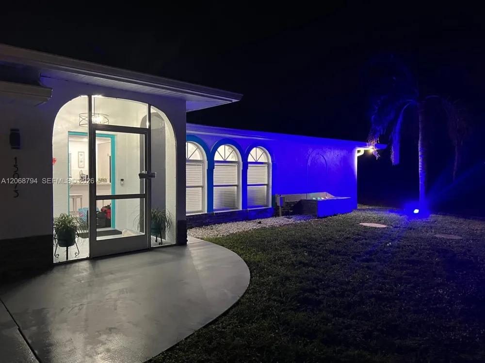 15073 Ingraham Blvd Port Charlotte, FL 33981
