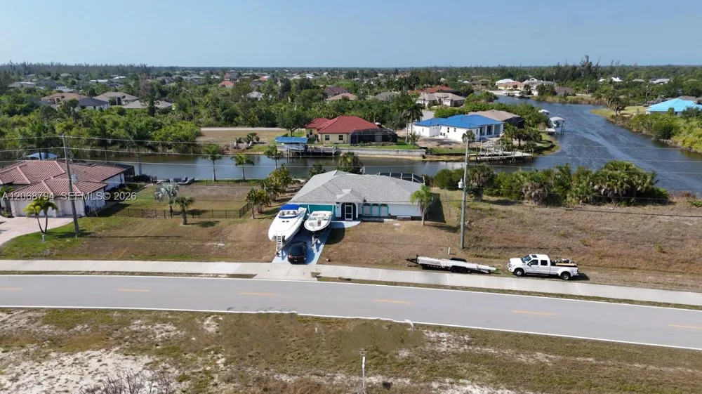 15073 Ingraham Blvd Port Charlotte, FL 33981