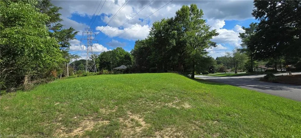 1200 Gatehouse Road High Point, NC 27262