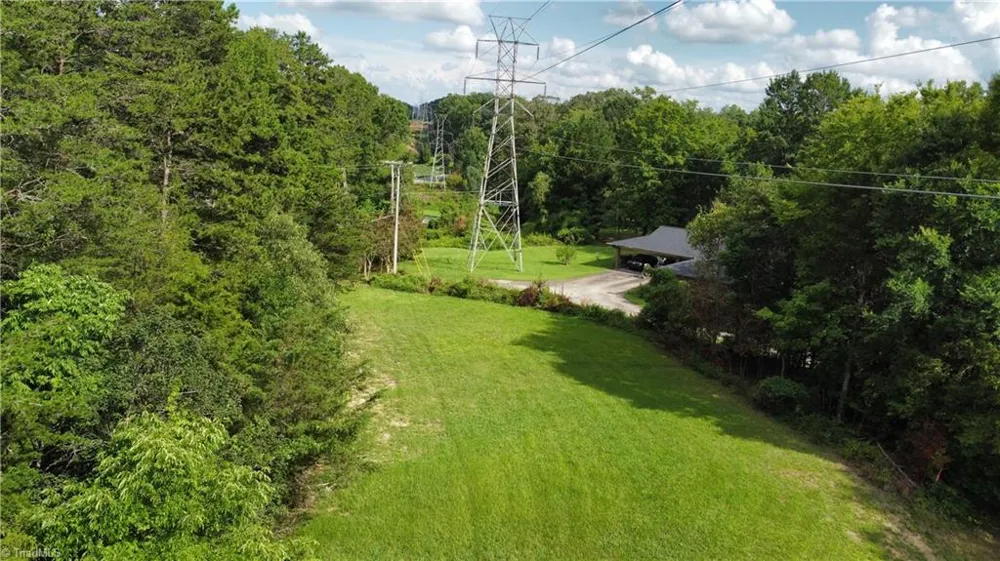 1200 Gatehouse Road High Point, NC 27262