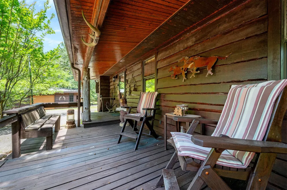 24 Sunfish Creek Trail Smithville, OK 74957