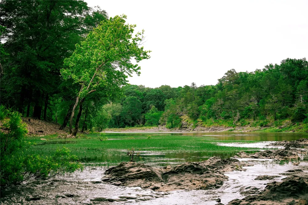 24 Sunfish Creek Trail Smithville, OK 74957