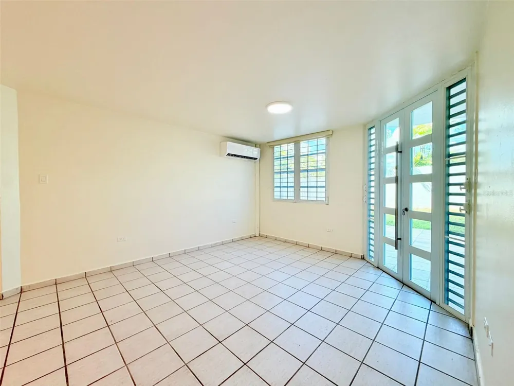 Cond Monte Mayor LAS CUMBRES #301 Guaynabo, PR 00969