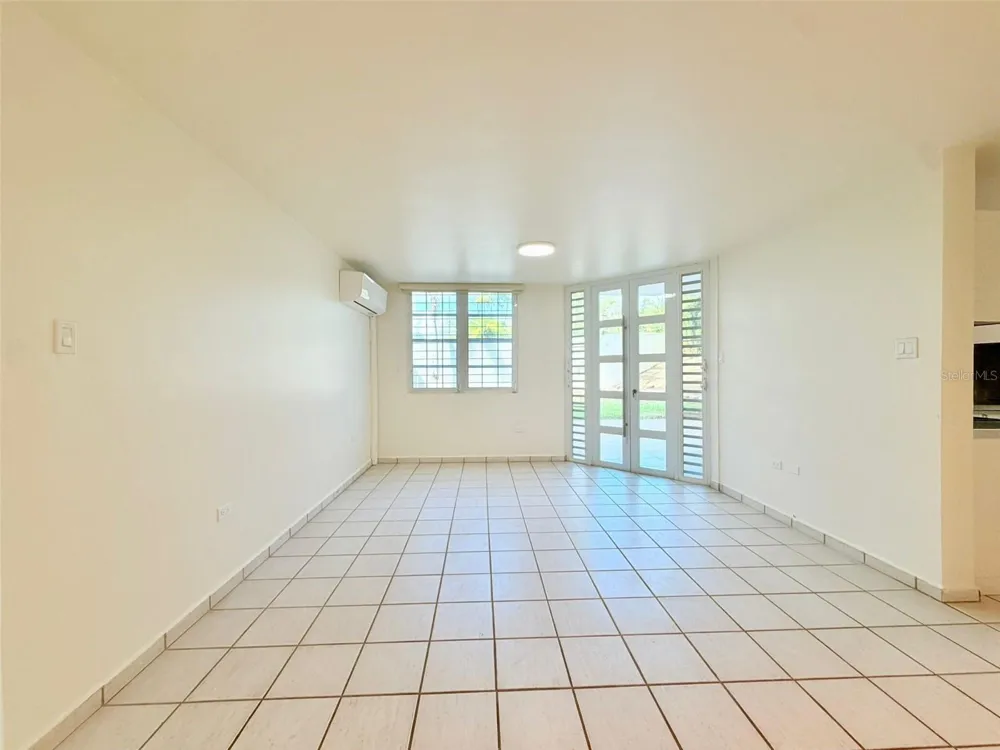 Cond Monte Mayor LAS CUMBRES #301 Guaynabo, PR 00969