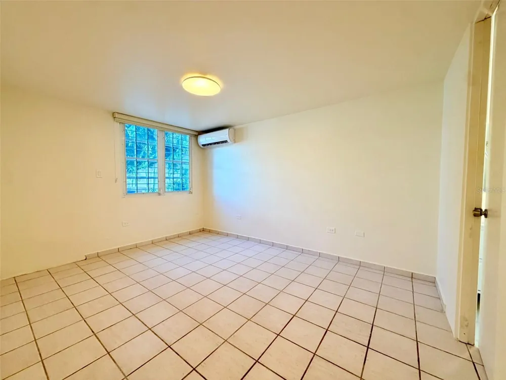 Cond Monte Mayor LAS CUMBRES #301 Guaynabo, PR 00969