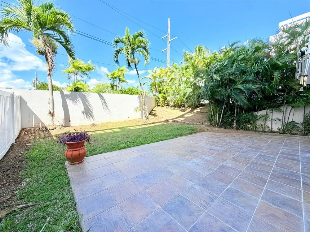 Cond Monte Mayor LAS CUMBRES #301 Guaynabo, PR 00969