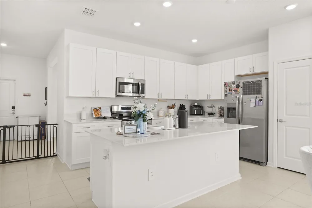 750 HONEYROCK STREET Debary, FL 32713