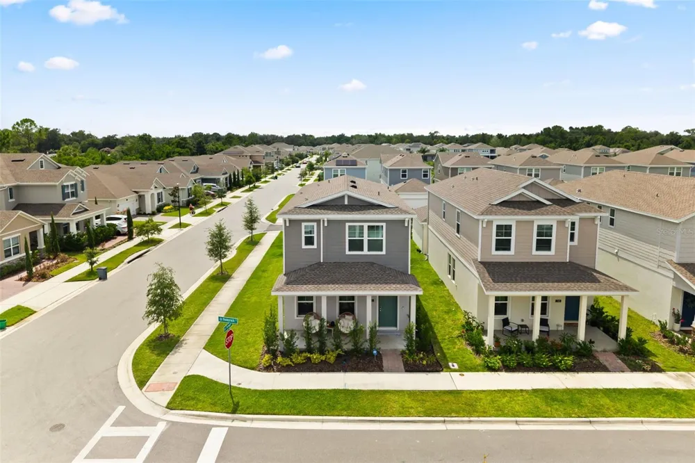 750 HONEYROCK STREET Debary, FL 32713