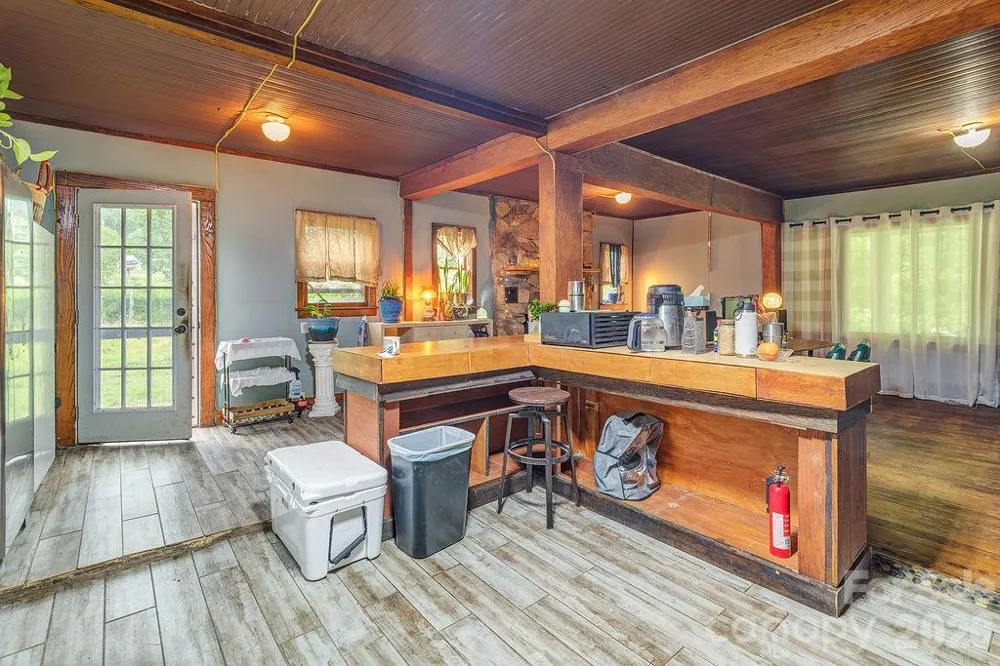 8485 Meadow Fork Road Hot Springs, NC 28743