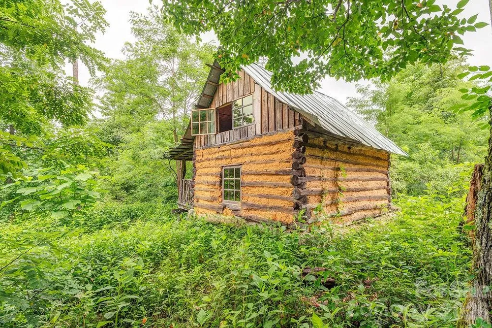 8485 Meadow Fork Road Hot Springs, NC 28743