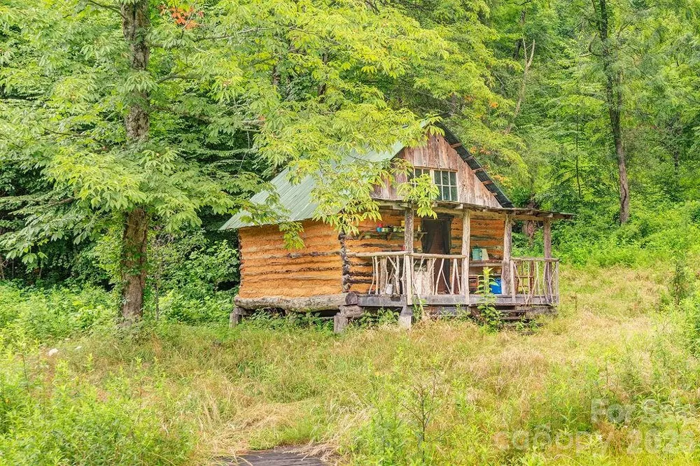 8485 Meadow Fork Road Hot Springs, NC 28743