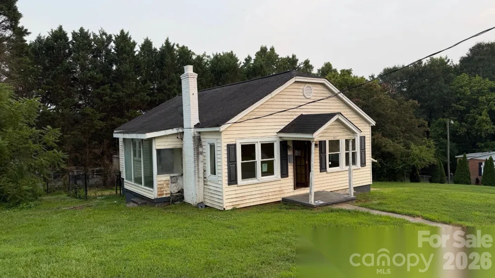 803 S Grove Street Lincolnton, NC 28092