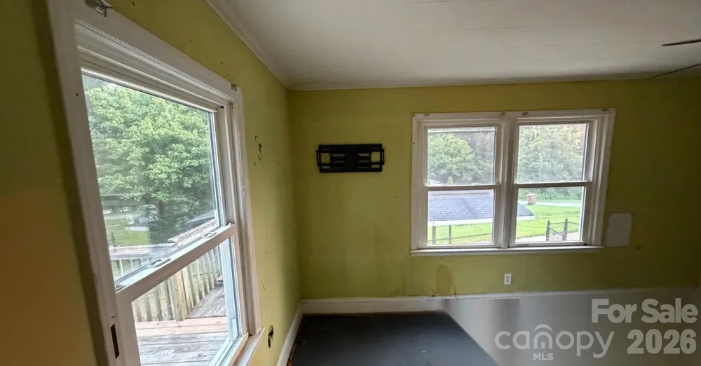 803 S Grove Street Lincolnton, NC 28092