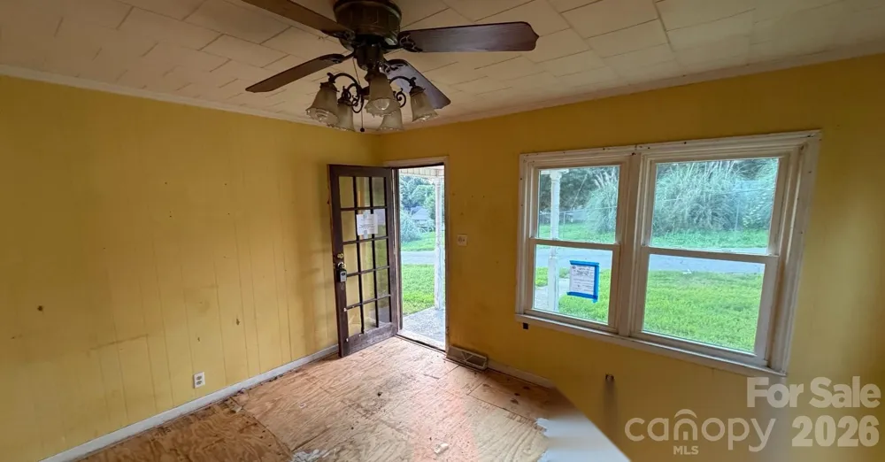 803 S Grove Street Lincolnton, NC 28092