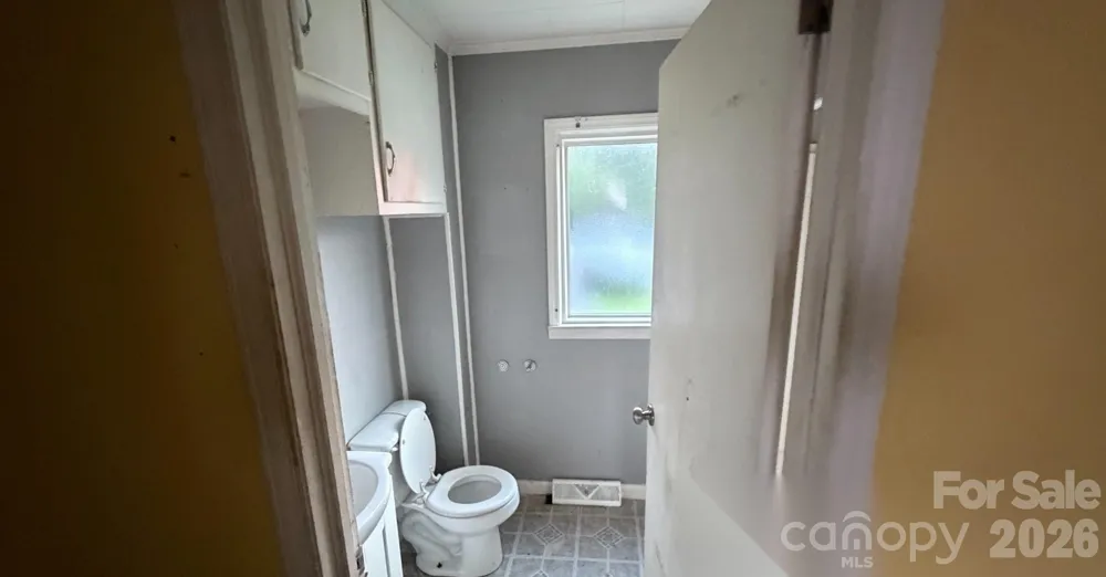 803 S Grove Street Lincolnton, NC 28092