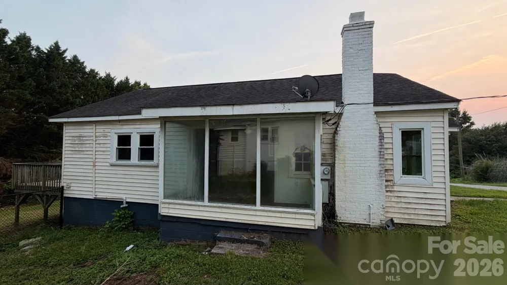 803 S Grove Street Lincolnton, NC 28092