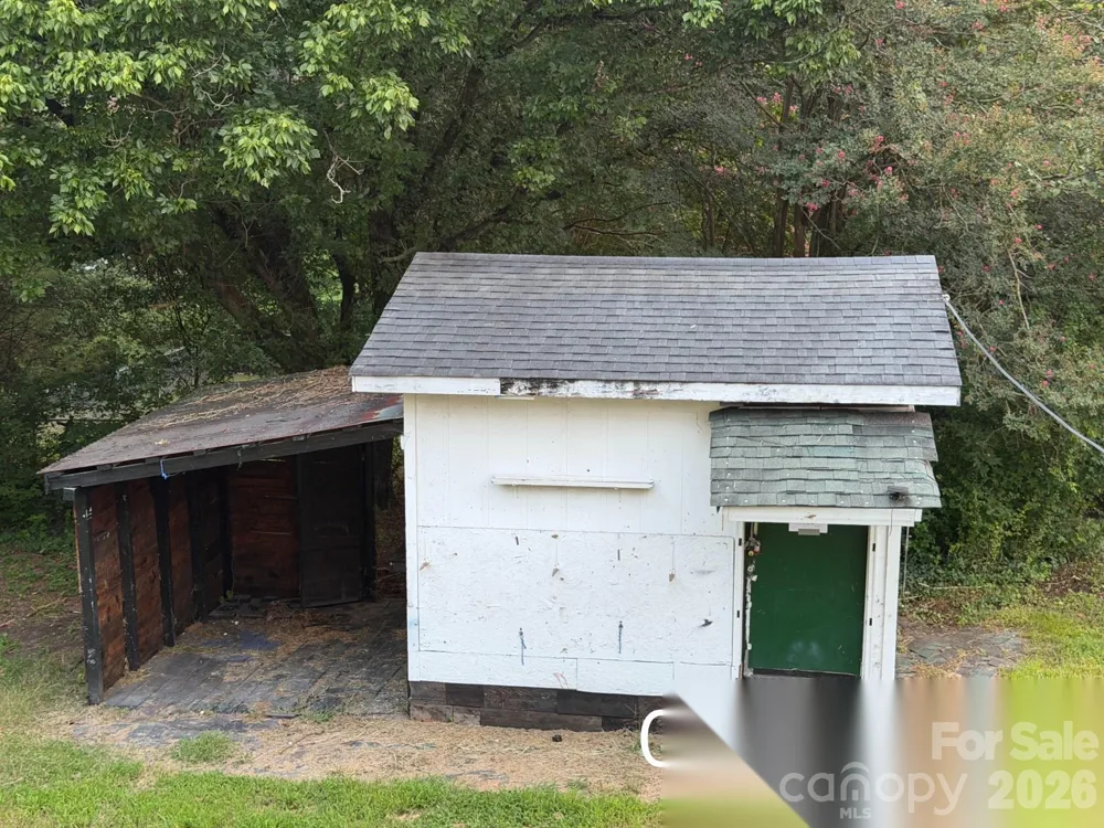 803 S Grove Street Lincolnton, NC 28092