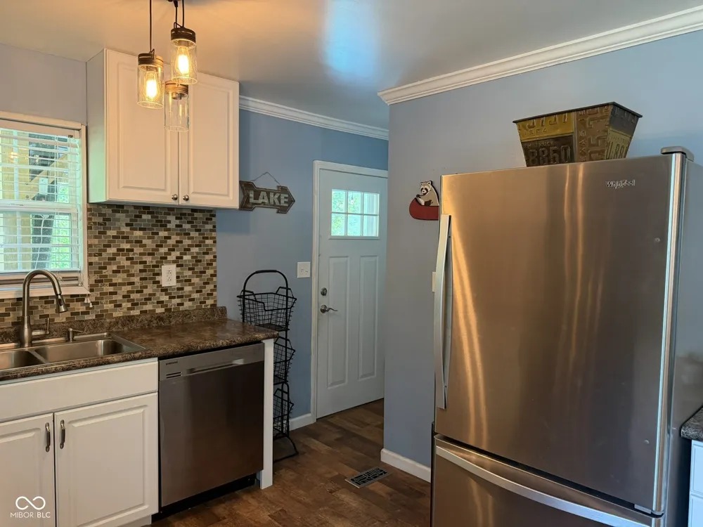 9712 E Mitchell Drive Rockville, IN 47872
