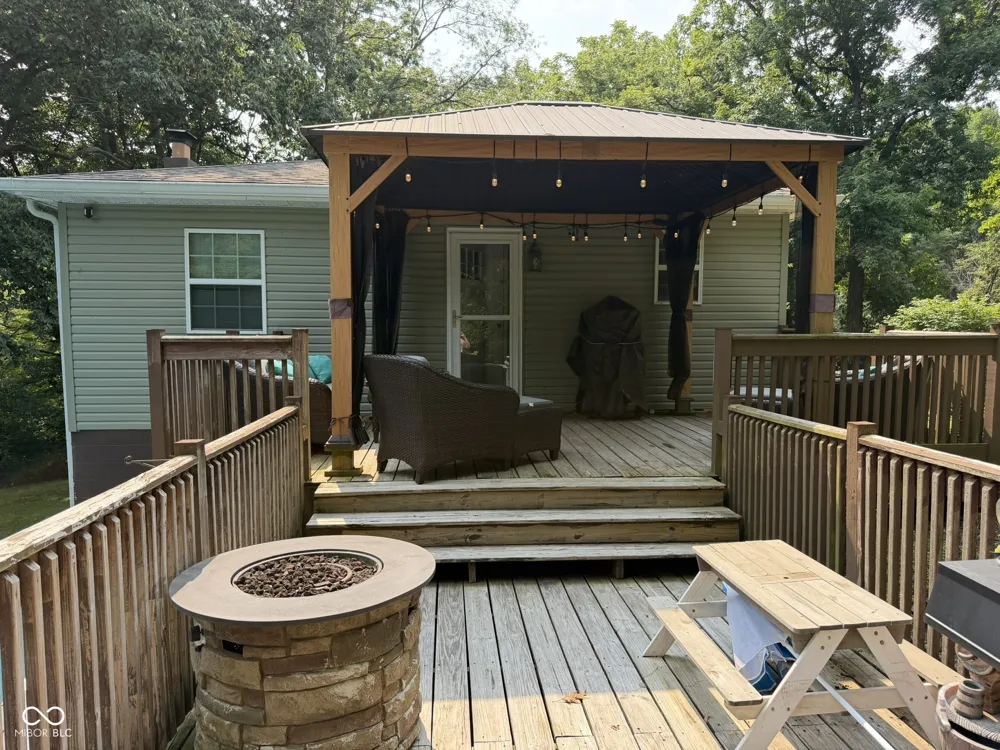 9712 E Mitchell Drive Rockville, IN 47872