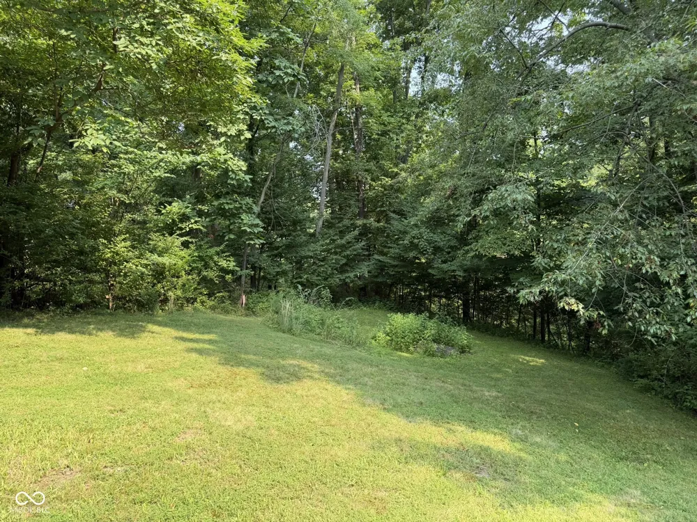 9712 E Mitchell Drive Rockville, IN 47872