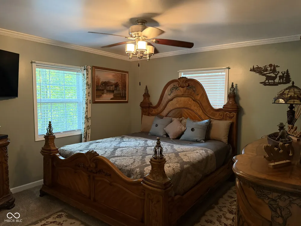 9712 E Mitchell Drive Rockville, IN 47872
