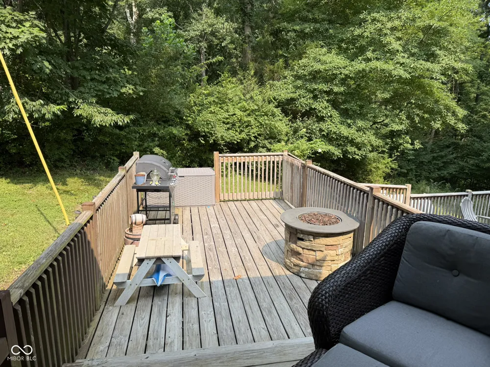 9712 E Mitchell Drive Rockville, IN 47872