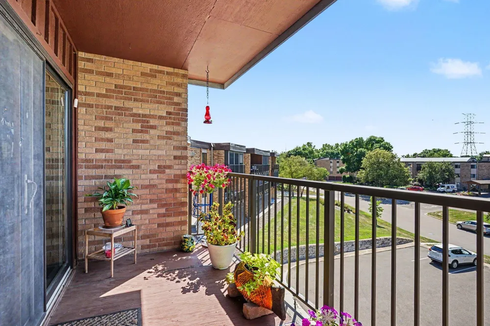 2700 Oxford Street #154 Roseville, MN 55113