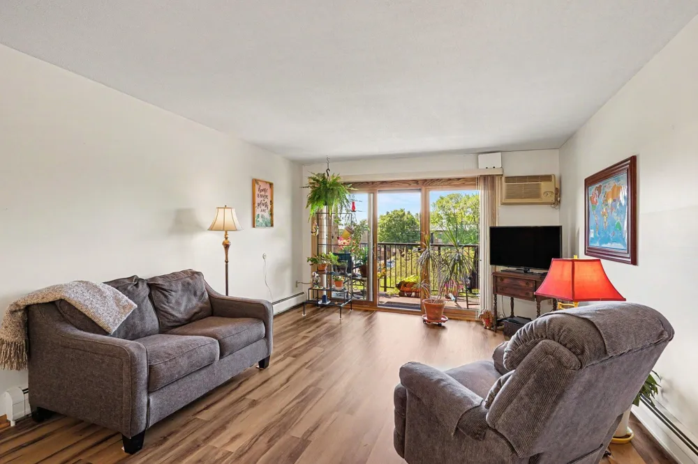 2700 Oxford Street #154 Roseville, MN 55113