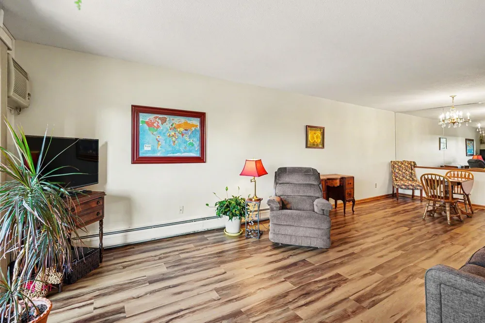 2700 Oxford Street #154 Roseville, MN 55113