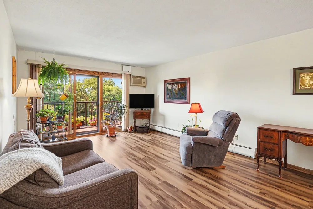 2700 Oxford Street #154 Roseville, MN 55113