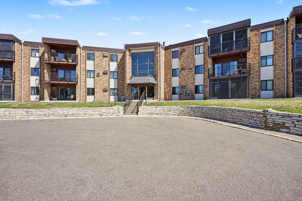 2700 Oxford Street #154 Roseville, MN 55113