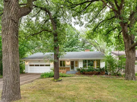 2507 Burnham Road