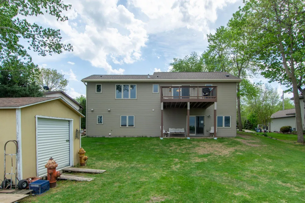 1900 White Cloud Drive E Isle, MN 56342