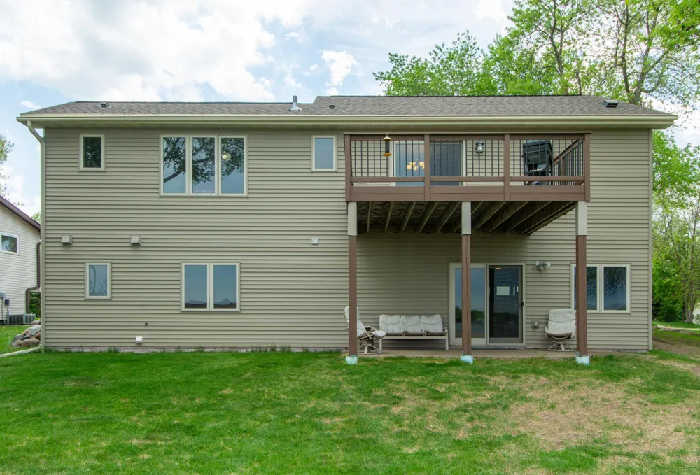1900 White Cloud Drive E Isle, MN 56342