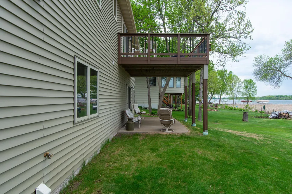 1900 White Cloud Drive E Isle, MN 56342