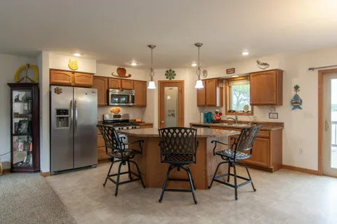 1900 White Cloud Drive E