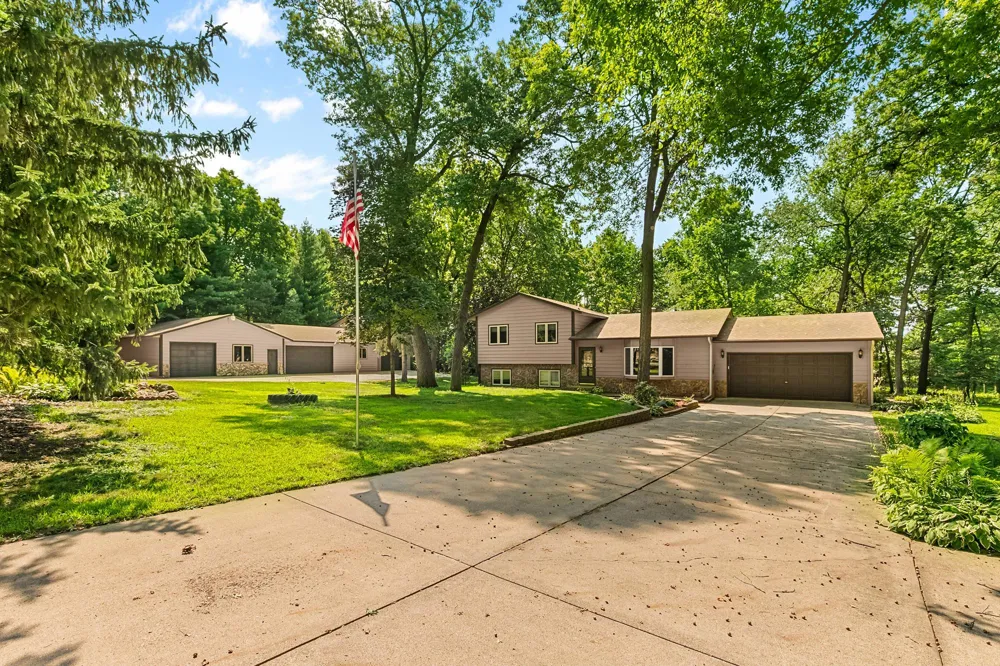 2460 277th Street W Randolph, MN 55065