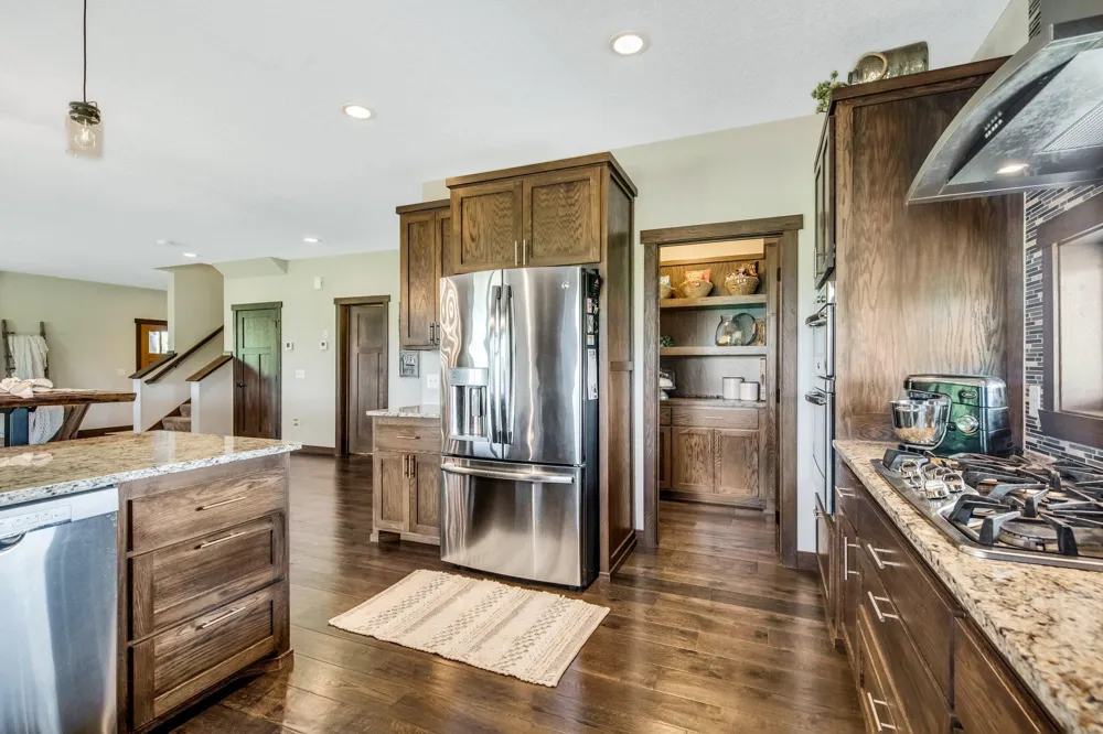 6699 313th Avenue NE North Branch, MN 55056