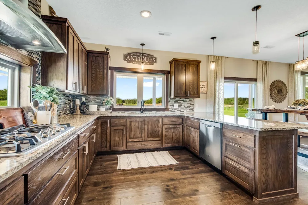 6699 313th Avenue NE North Branch, MN 55056