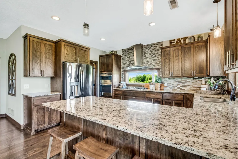 6699 313th Avenue NE North Branch, MN 55056