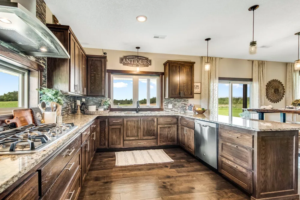 6699 313th Avenue NE North Branch, MN 55056