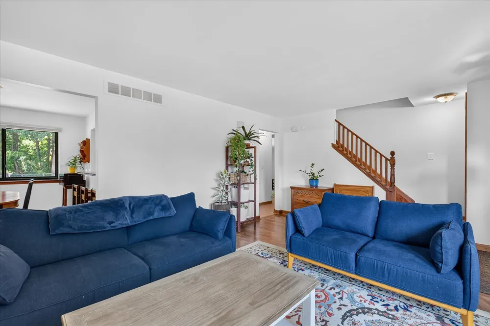 5769 Meadowview Street Ypsilanti, MI 48197