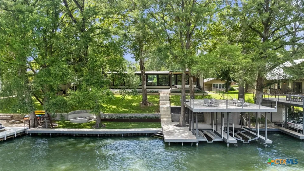 2529 Terminal Loop Road McQueeney, TX 78123