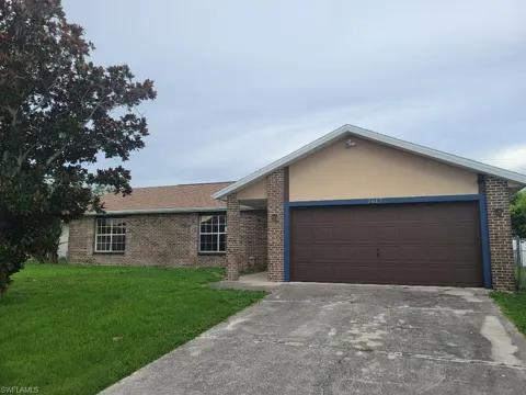 2617 SW 1st Place