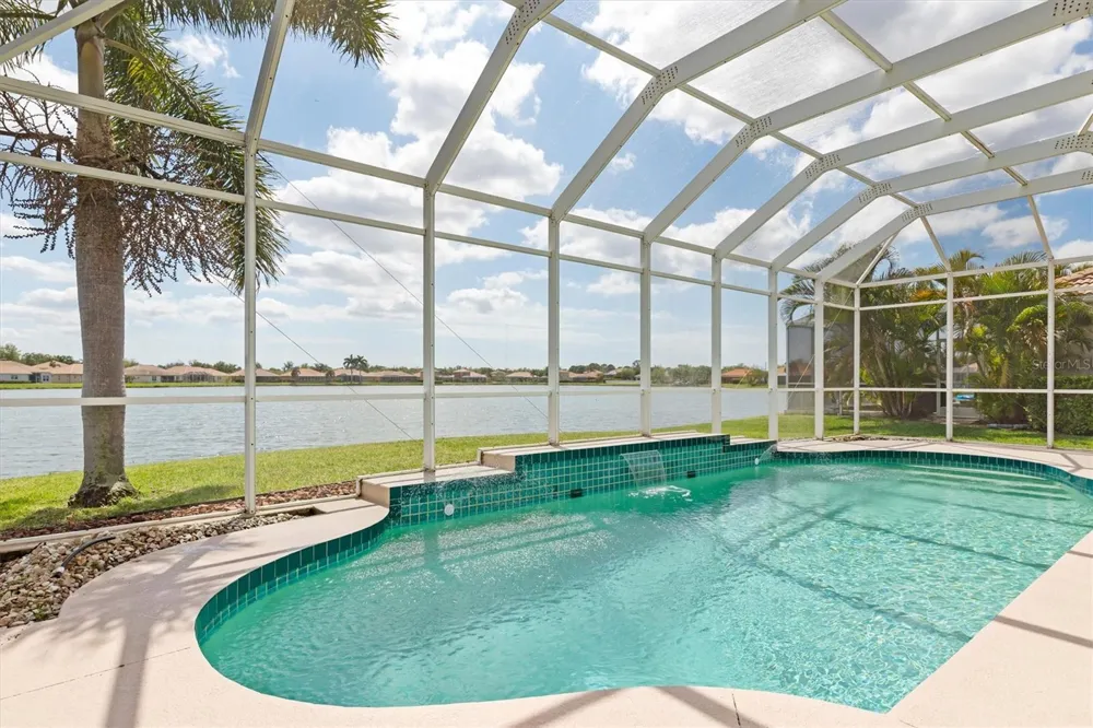 6918 74TH STREET CIRCLE E Bradenton, FL 34203