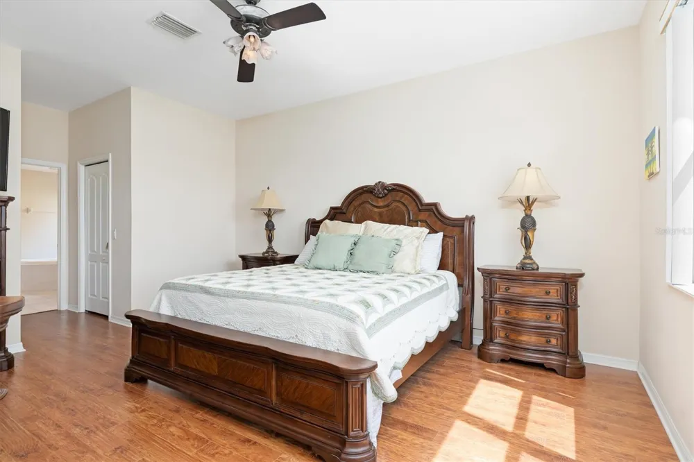 6918 74TH STREET CIRCLE E Bradenton, FL 34203