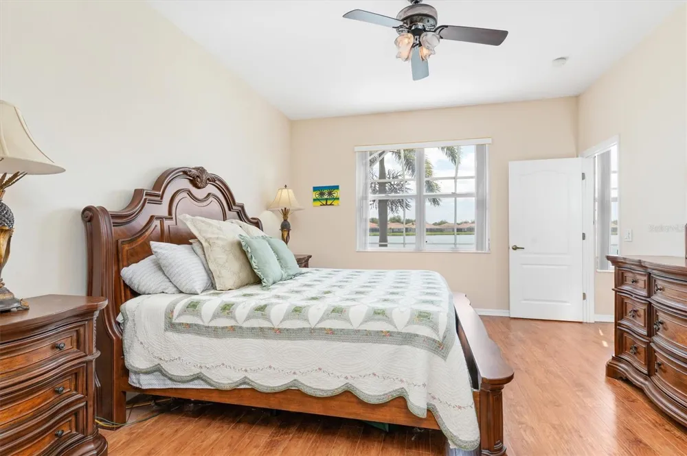 6918 74TH STREET CIRCLE E Bradenton, FL 34203