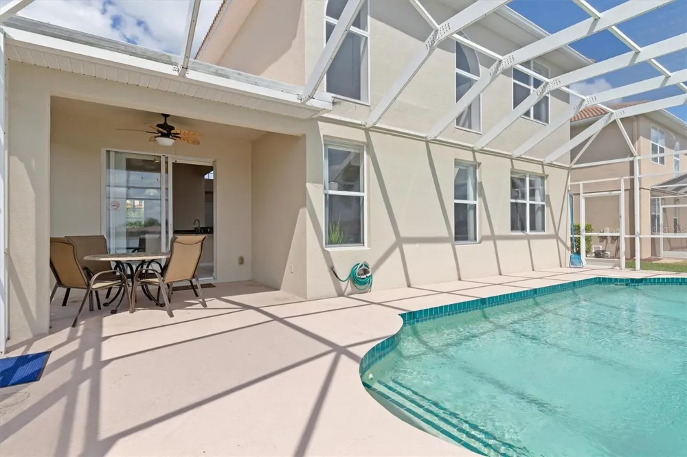 6918 74TH STREET CIRCLE E Bradenton, FL 34203