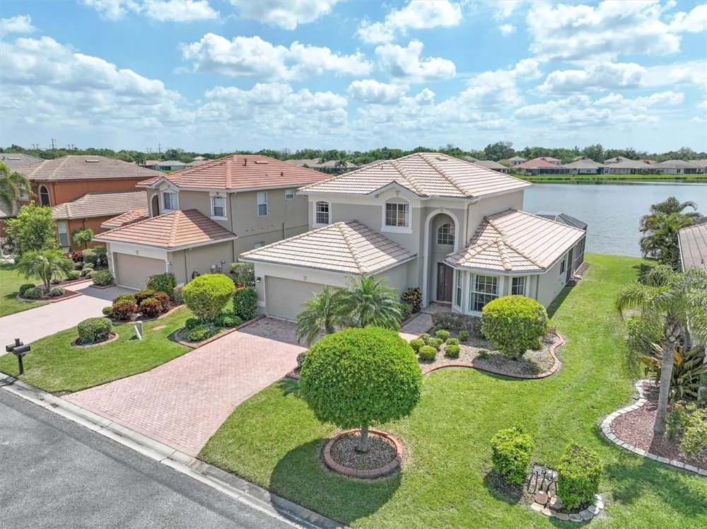 6918 74TH STREET CIRCLE E Bradenton, FL 34203