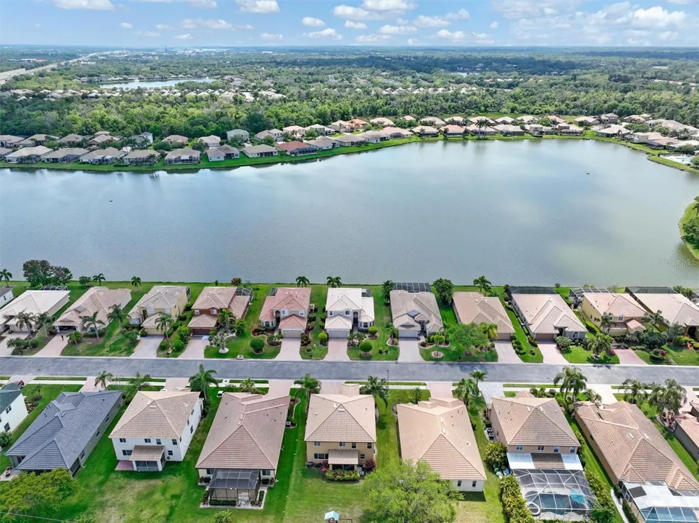 6918 74TH STREET CIRCLE E Bradenton, FL 34203